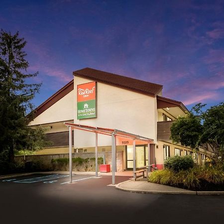 Red Roof Inn Princeton - Ewing Лоренсевилл Экстерьер фото