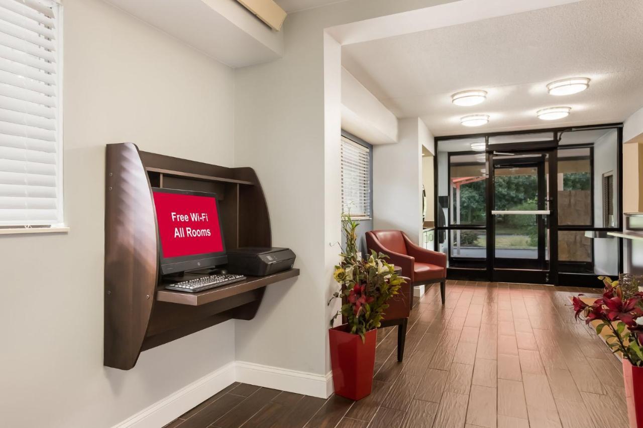 Red Roof Inn Princeton - Ewing Лоренсевилл Экстерьер фото