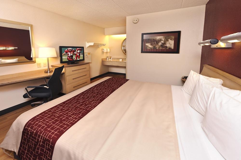 Red Roof Inn Princeton - Ewing Лоренсевилл Экстерьер фото
