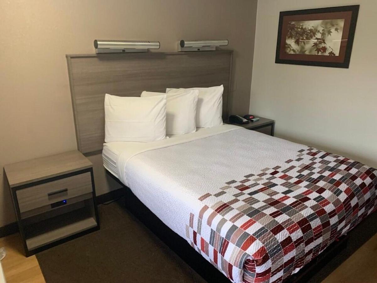Red Roof Inn Princeton - Ewing Лоренсевилл Экстерьер фото